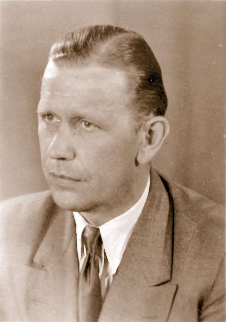 Mohr Abb 05 Passfoto Vater   15.12.2025   Importiert durch MultiD&D